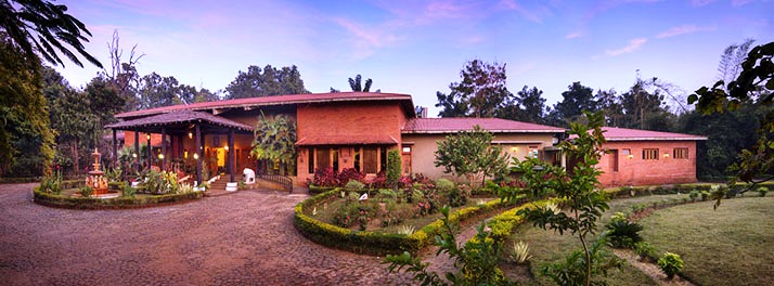 Syna Tiger Resort - Bandhavgarh 01.jpg